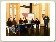 El ganador del primer premio, Gabriel Ciccariello, el escritor Rodolfo Santullo, la coordinadora de la Fundacin Lolita Rubial, Mtra. Mara Olmedo, el Secretario de la Fundacin Ing. Quim. Conrado Guadalupe, los artistas mencionados Santiago Musetti y Pablo Staricco, y el Prof. Juan Carlos Garca Aranda, maestro de ceremonias.